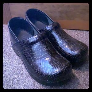 Dansko clogs size 42